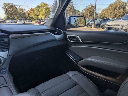 Used 2019 GMC Yukon Denali w/ Denali Ultimate Package image 18