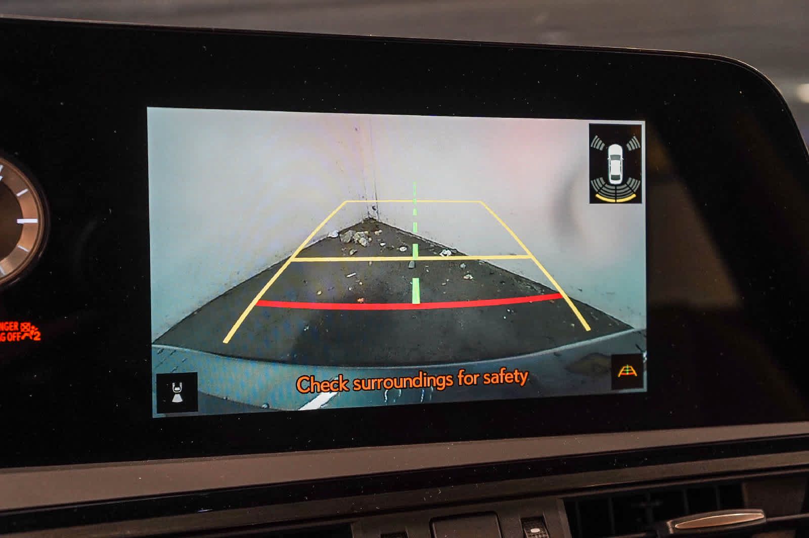 Used 2025 Lexus ES 300h w/ Premium Package FWD image 22
