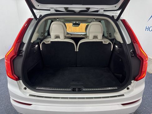 Used 2019 Volvo XC90 T6 Momentum AWD/4WD image 19