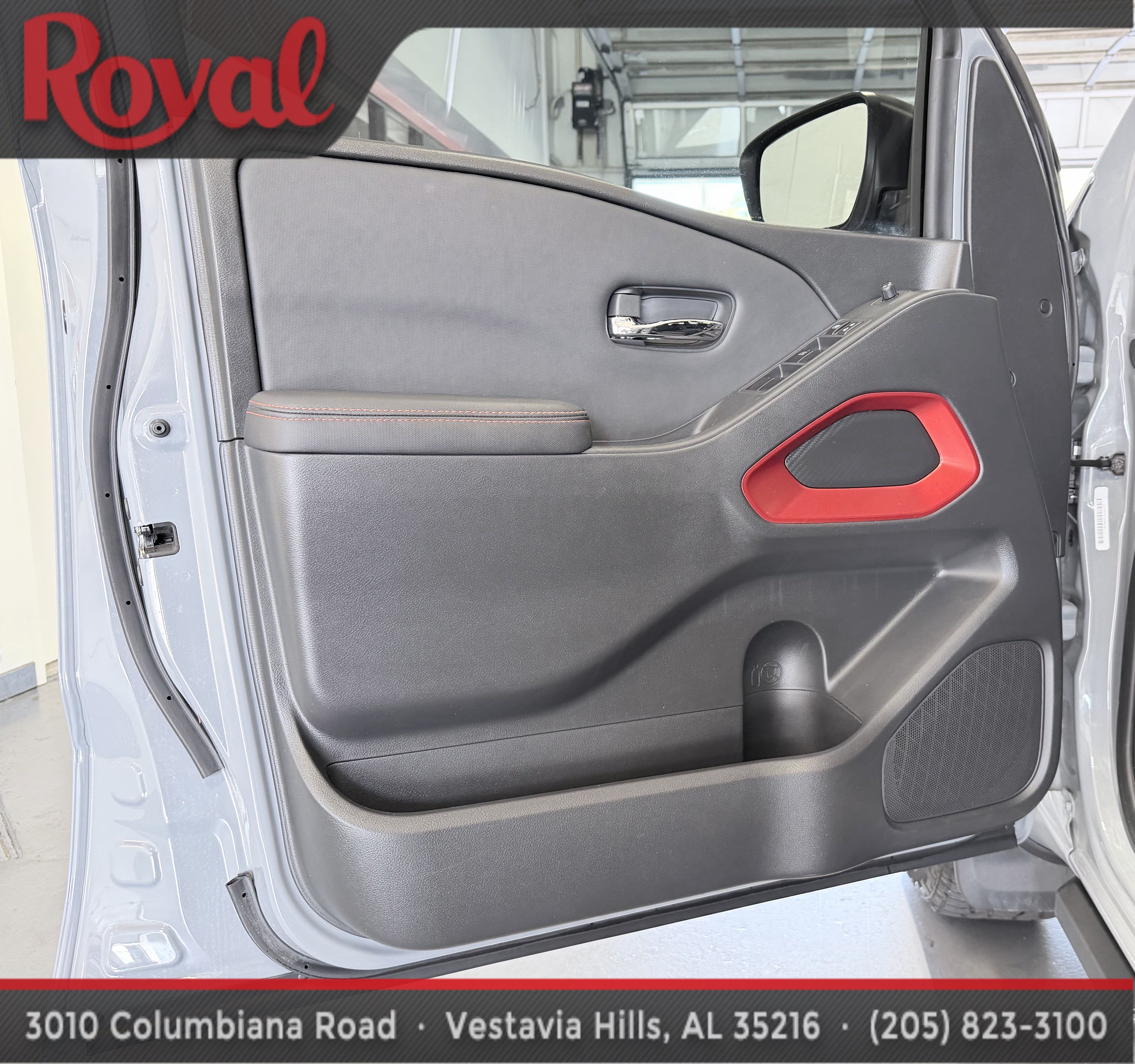 Used 2024 Nissan Frontier Pro-X RWD image 10