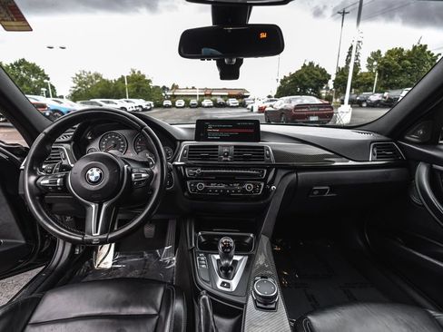 Used 2016 BMW M3 RWD image 23