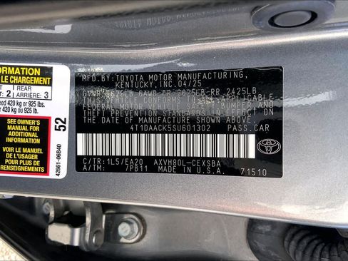 Used 2025 Toyota Camry SE w/ Convenience Package FWD image 36