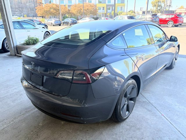 Used 2023 Tesla Model 3 Standard Range RWD image 3