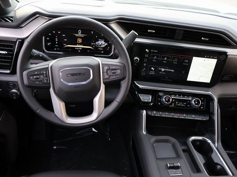 New 2026 GMC Sierra 3500 Denali w/ Denali Reserve Package image 22