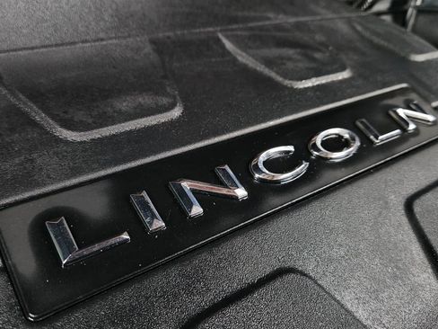 Used 2018 Lincoln MKX Reserve w/ Driver Assistance Package image 51