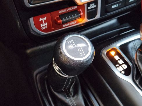 Used 2024 Jeep Wrangler Unlimited Sport AWD/4WD image 39