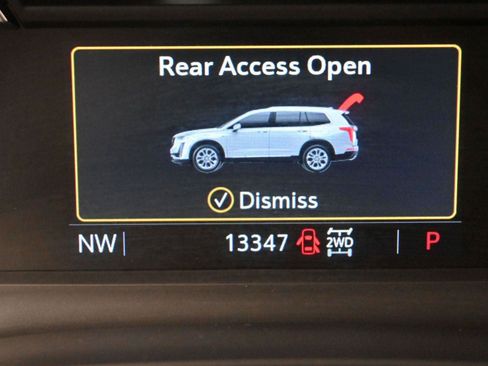 Used 2024 Cadillac XT6 Premium Luxury w/ LPO, Floor Liner Package AWD/4WD image 21