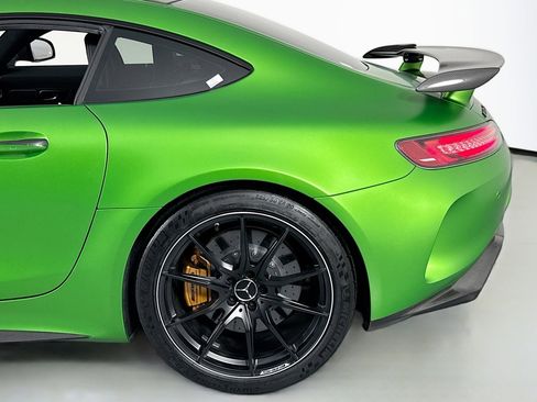 Used 2018 Mercedes-Benz AMG GT R image 9