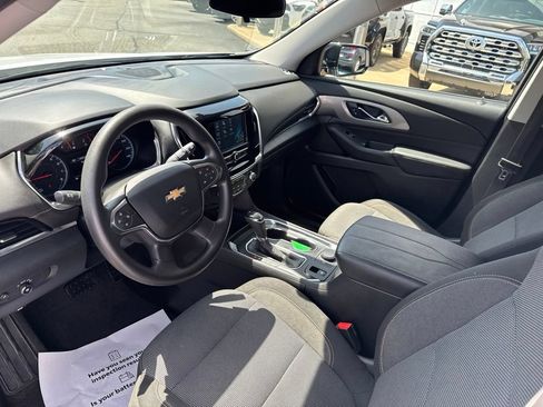 Used 2018 Chevrolet Traverse LS FWD image 12