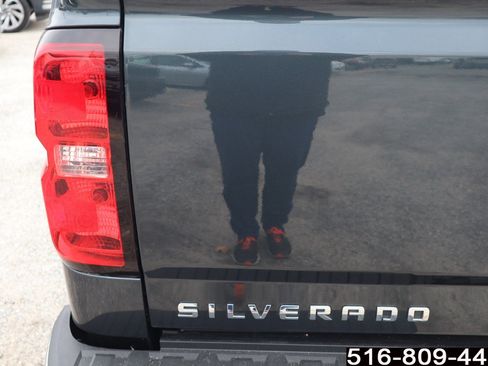 Used 2018 Chevrolet Silverado 1500 LT w/ All Star Edition image 30