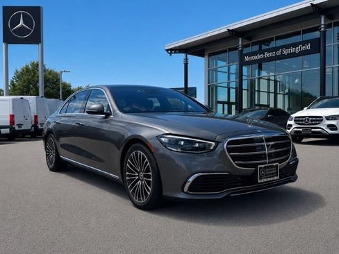 Used 2022 Mercedes-Benz S 580 4MATIC Sedan image 1