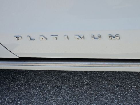 Used 2023 Ford Expedition Max Platinum RWD image 14
