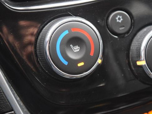 Used 2017 Chevrolet Trax Premier FWD image 29