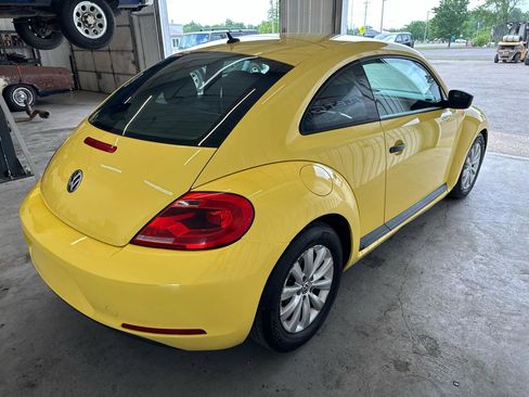 Used 2015 Volkswagen Beetle 1.8T FWD image 5