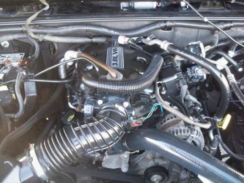 Used 2010 Jeep Wrangler Sport image 8