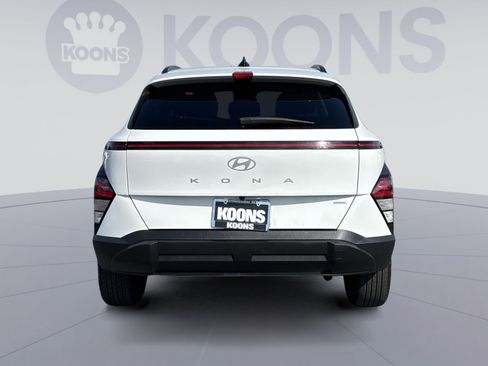 Certified 2024 Hyundai Kona SEL AWD/4WD image 5
