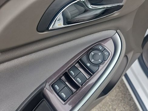 Used 2025 Chevrolet Malibu LT image 15