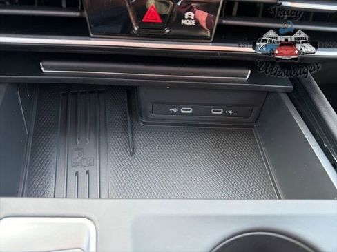 New 2026 Volkswagen Atlas SE image 12