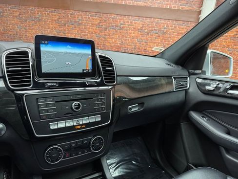 Certified 2019 Mercedes-Benz GLS 450 4MATIC image 17