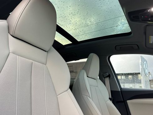 New 2025 Audi Q5 Prestige image 16