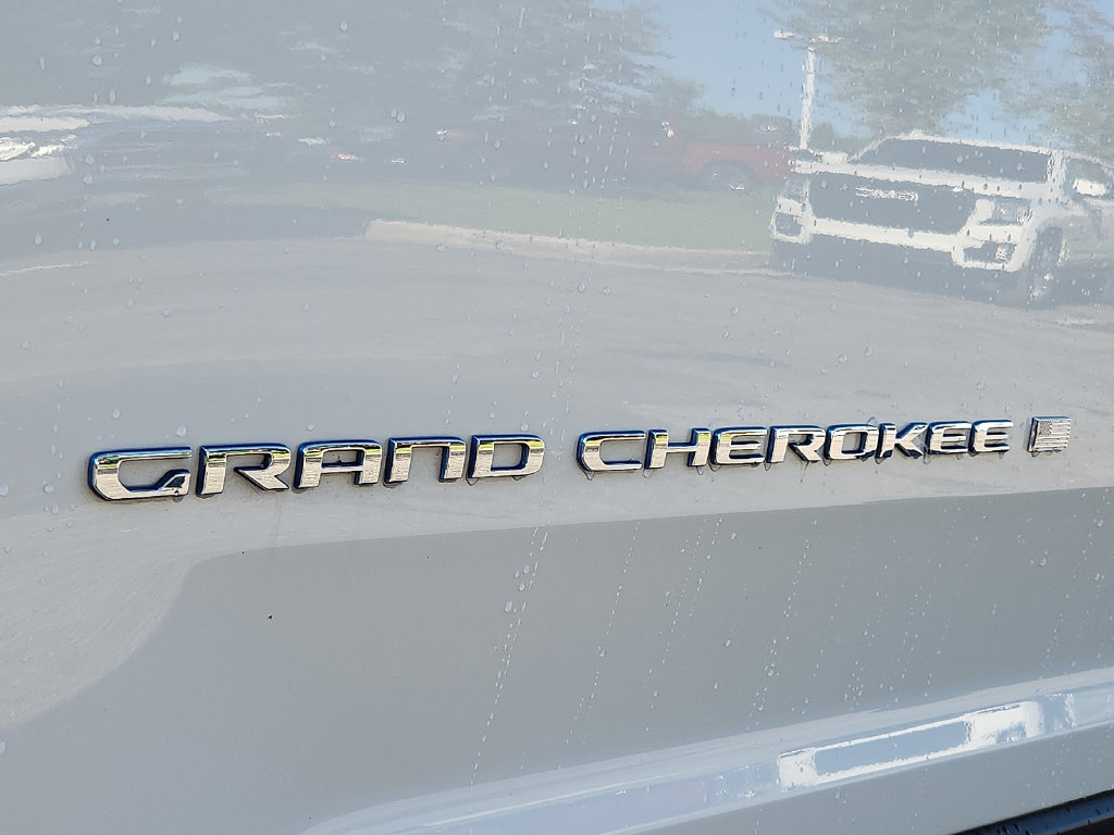 Used 2024 Jeep Grand Cherokee Limited 4xe AWD/4WD image 36