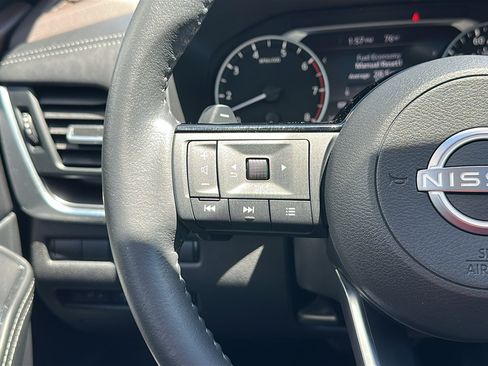Certified 2023 Nissan Rogue SV w/ SV Premium B Package AWD/4WD image 15