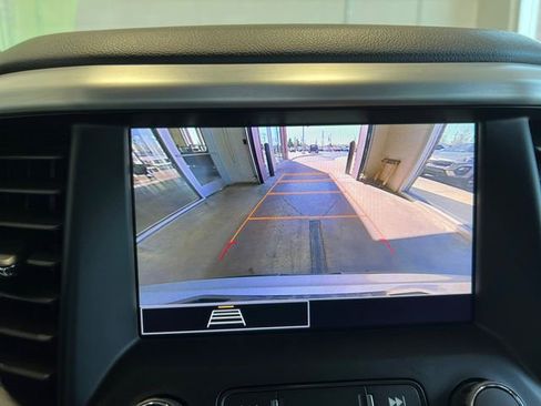 Used 2020 GMC Acadia SLE w/ Driver Convenience Package FWD image 23