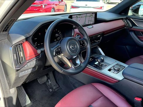 Used 2025 MAZDA CX-70 3.3 Turbo w/ Premium Plus Pkg image 17