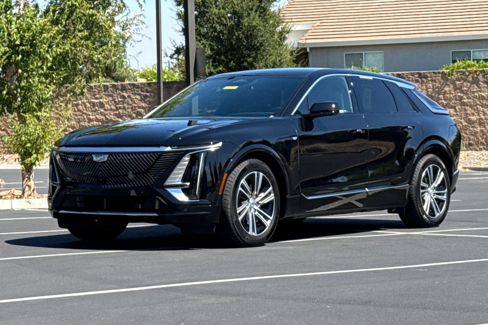 Used 2024 Cadillac Lyriq Luxury RWD image 16