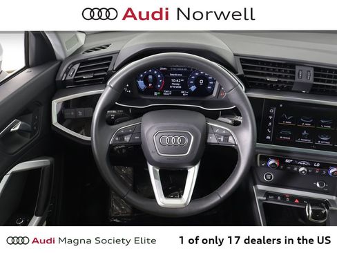 Used 2025 Audi Q3 2.0T Premium w/ Convenience Package AWD/4WD image 31