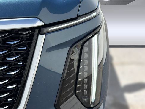 Certified 2026 Cadillac Escalade Luxury w/ LPO, Floor Liner Package AWD/4WD image 11
