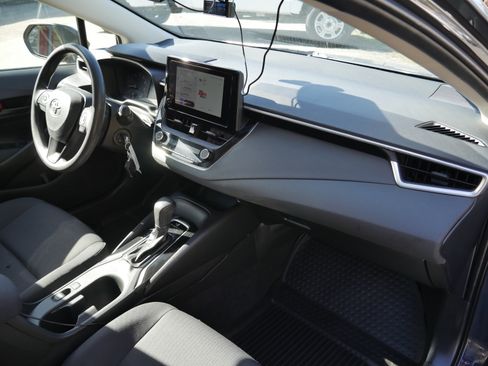 Used 2023 Toyota Corolla LE image 22