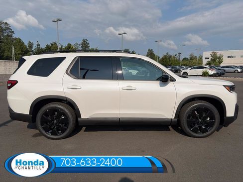 New 2026 Honda Pilot Black Edition image 8