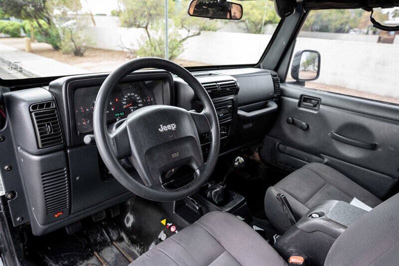 Used 2006 Jeep Wrangler X w/ Tire & Wheel Group (Ecco) AWD/4WD image 9