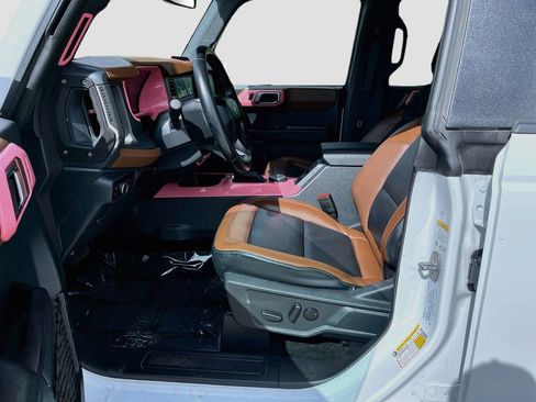 Used 2024 Ford Bronco Outer Banks image 22