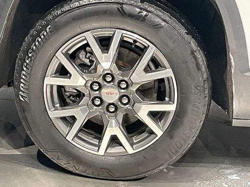 Used 2023 GMC Acadia SLE w/ Driver Convenience Package image 35