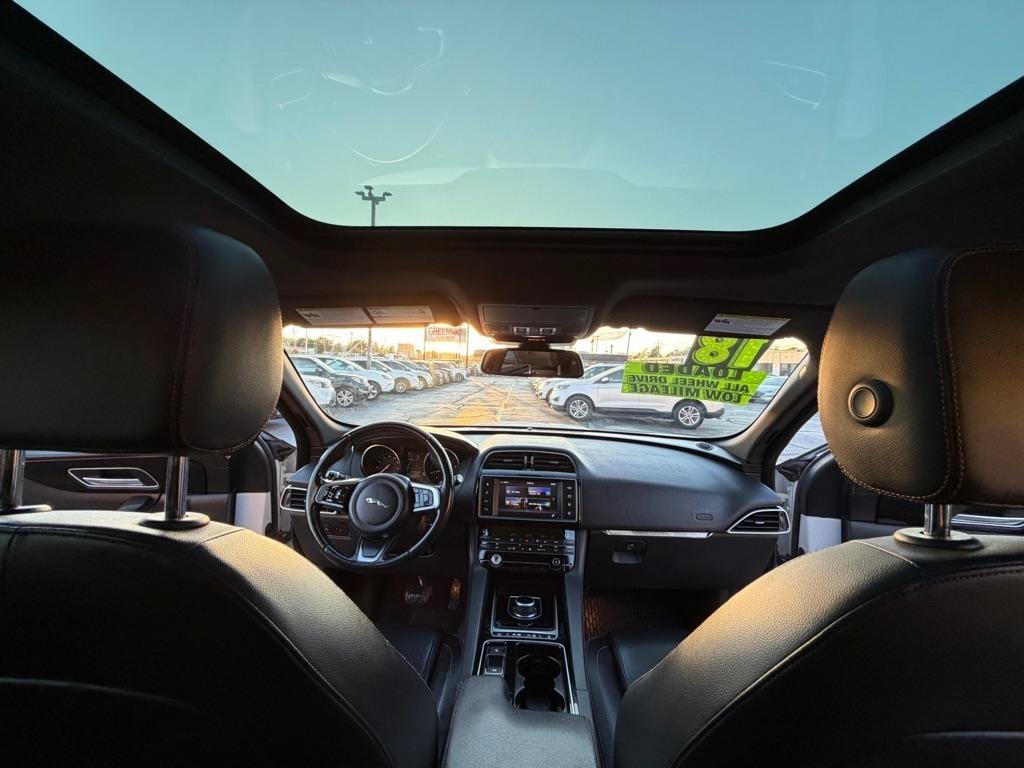 Used 2018 Jaguar F-PACE Prestige AWD/4WD image 21