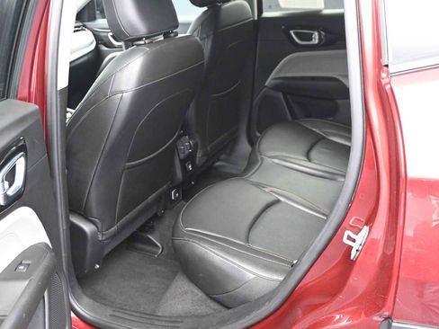 Used 2022 Jeep Compass Limited AWD/4WD image 32