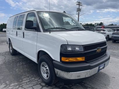 New 2025 Chevrolet Express 2500