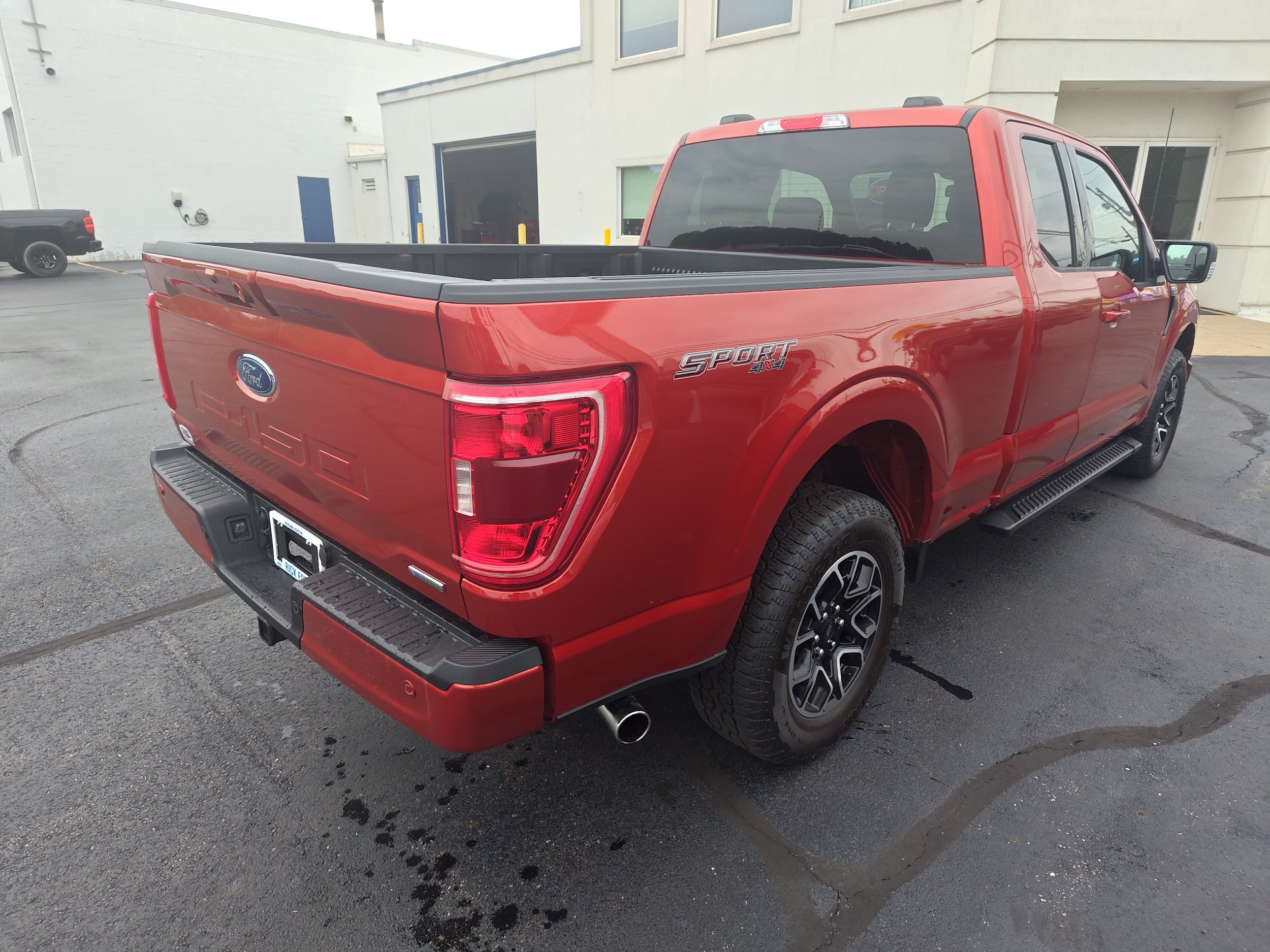Used 2023 Ford F150 XLT w/ Equipment Group 302A High AWD/4WD image 4