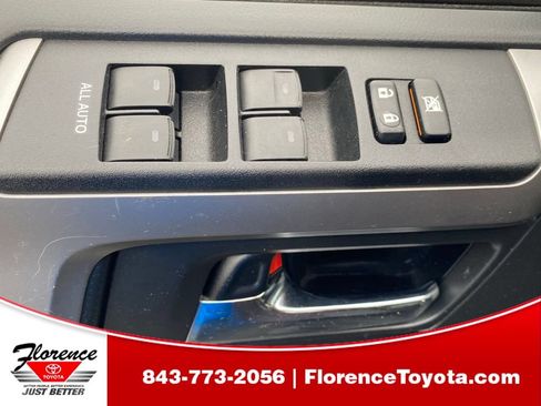 Used 2020 Toyota 4Runner SR5 AWD/4WD image 20