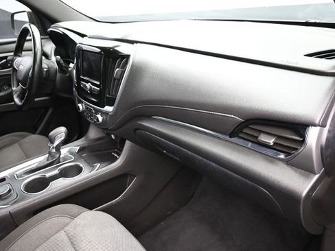 Used 2023 Chevrolet Traverse LT FWD image 43