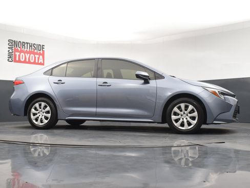 Used 2025 Toyota Corolla LE w/ Convenience Package FWD image 27