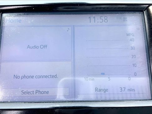 Used 2020 Toyota Camry SE FWD image 35