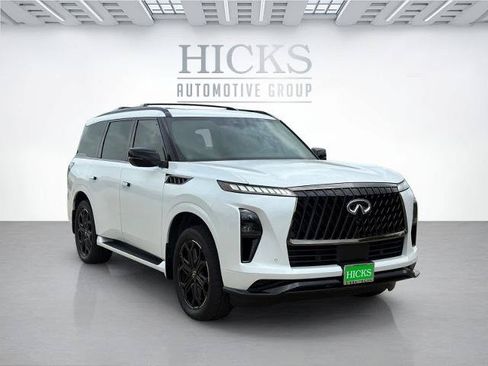 Certified 2026 INFINITI QX80 4WD image 3
