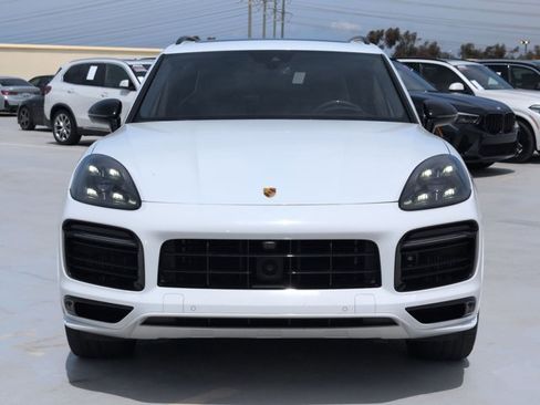 Used 2021 Porsche Cayenne GTS image 2