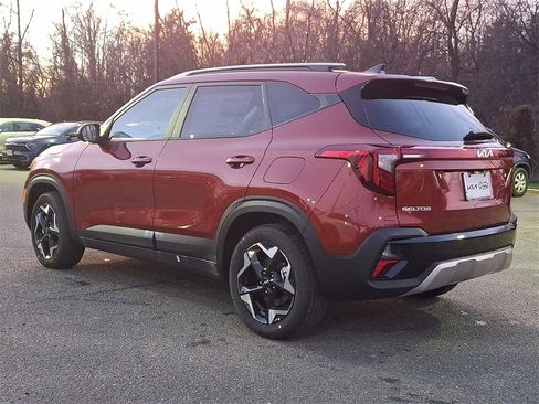 New 2026 Kia Seltos S image 3