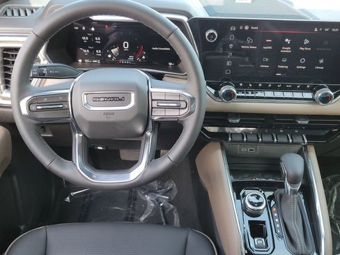 New 2026 GMC Canyon Denali AWD/4WD image 8