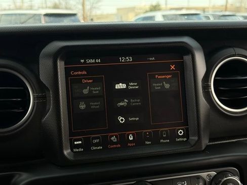 Used 2022 Jeep Wrangler Unlimited Sahara w/ Cold Weather Group image 28