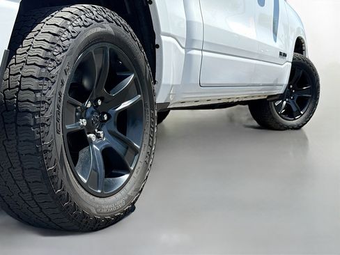 Used 2020 RAM 1500 Big Horn AWD/4WD image 18
